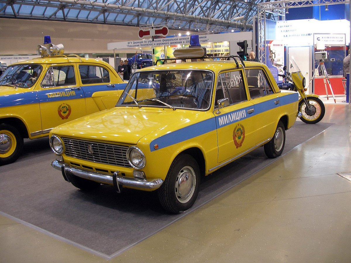 Милицейская машина