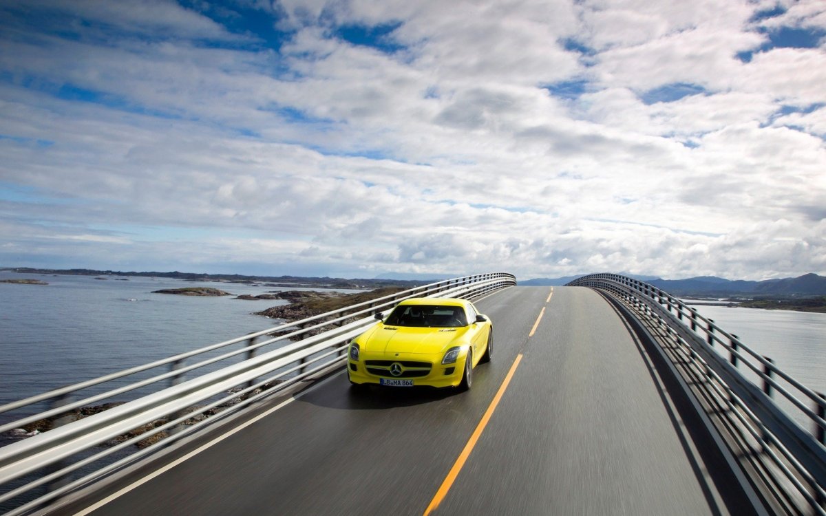 Машины в ряд