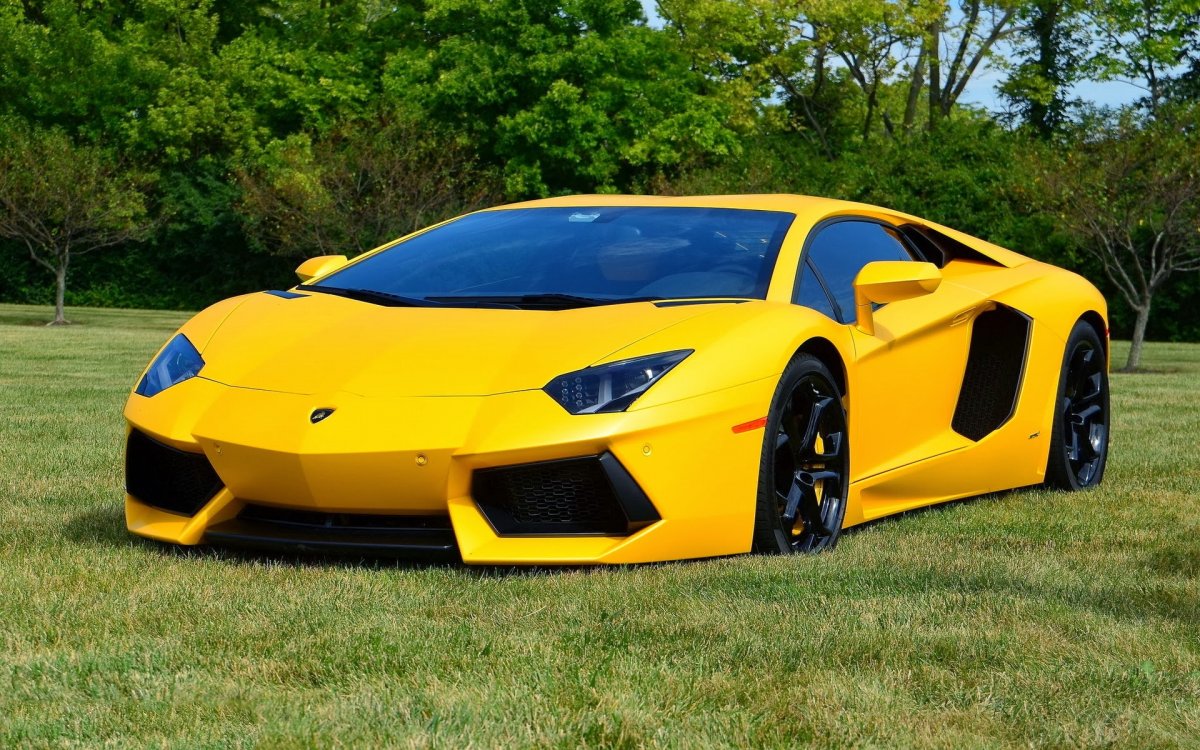 Lamborghini Aventador lp700