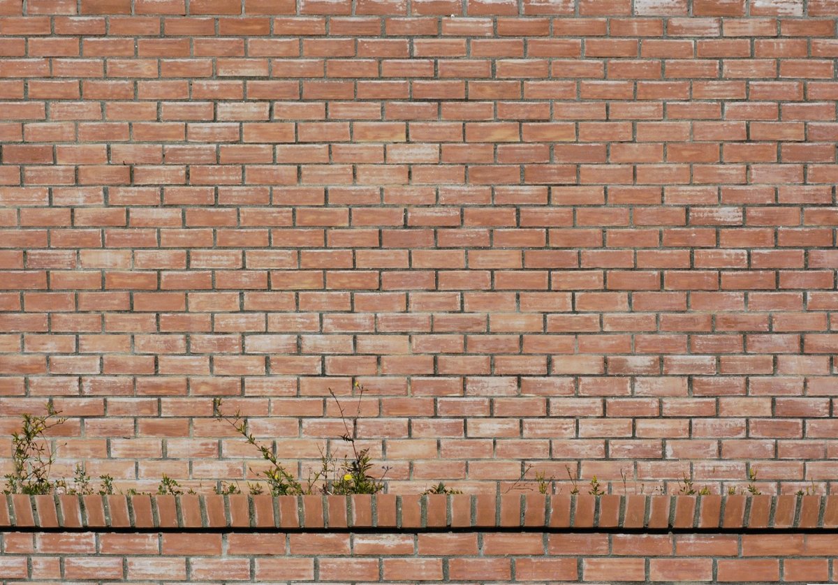 Кирпичная стена