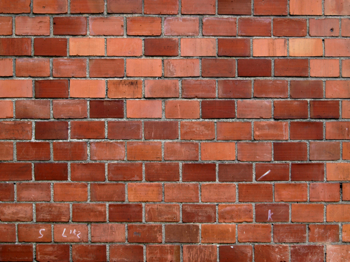 Кирпичная стена