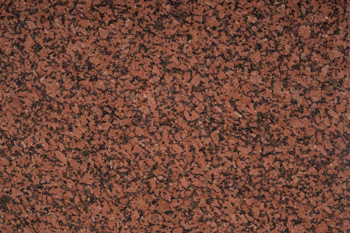 Балморал ред гранит памятники