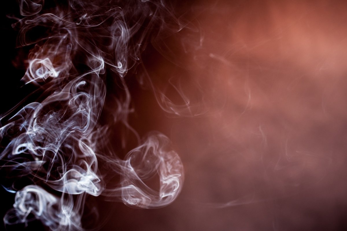 Коричневый дым