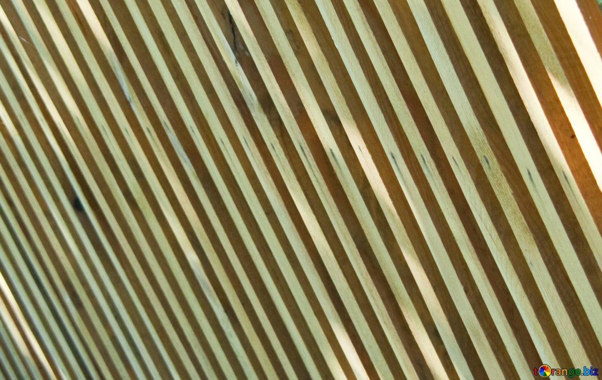 Фасад в полоску текстура белый