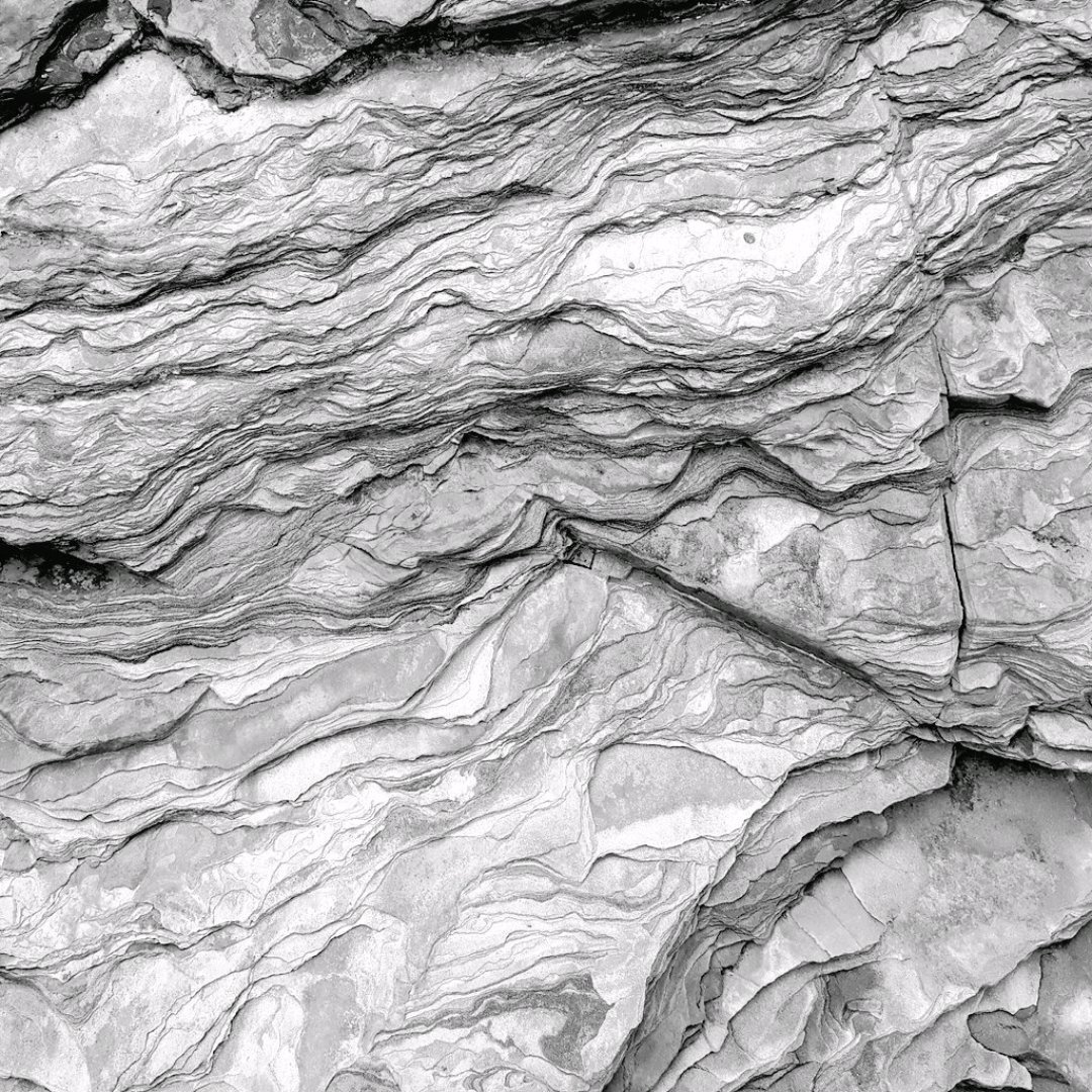 Рельеф камня