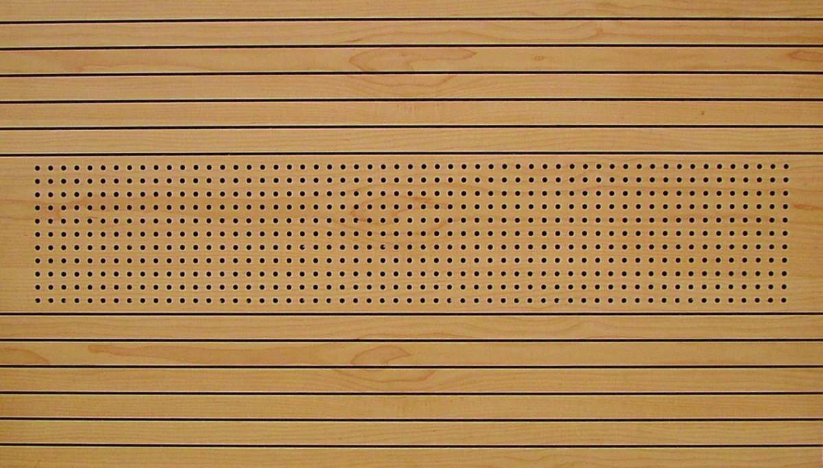 Перфорированная деревянная поверхность
