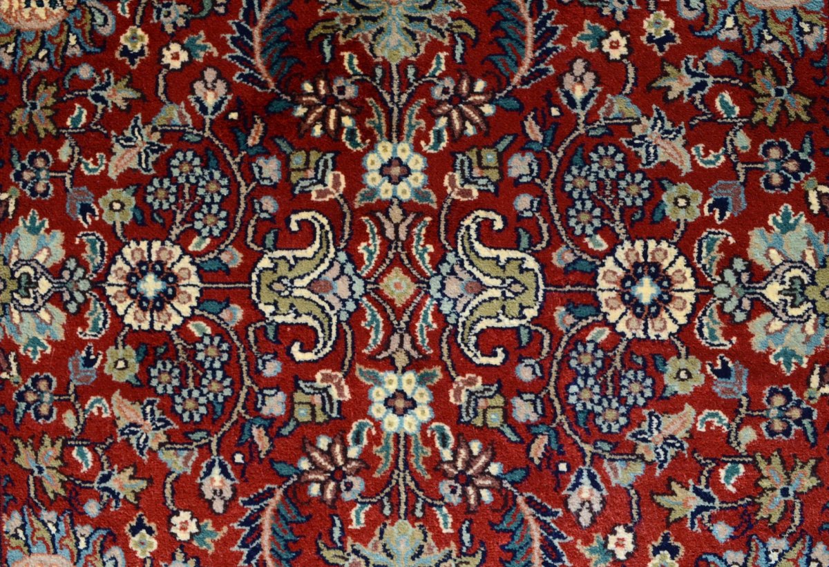 Ковер на стене