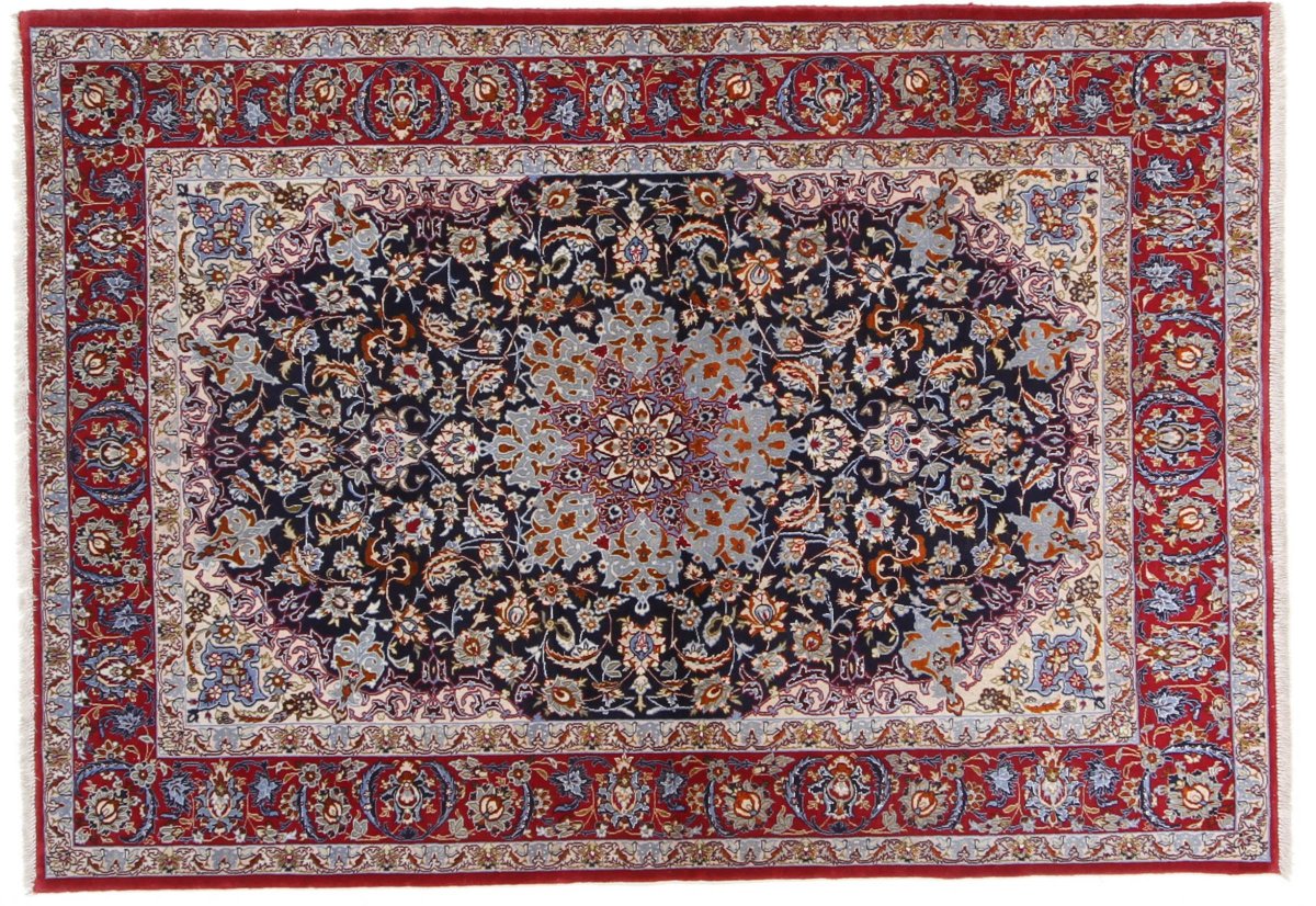 Старинный ковер