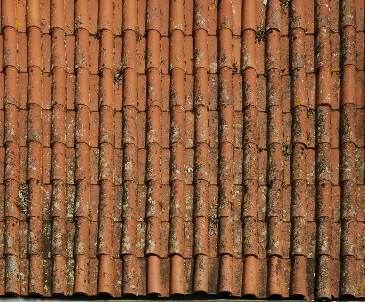 Старинная черепица