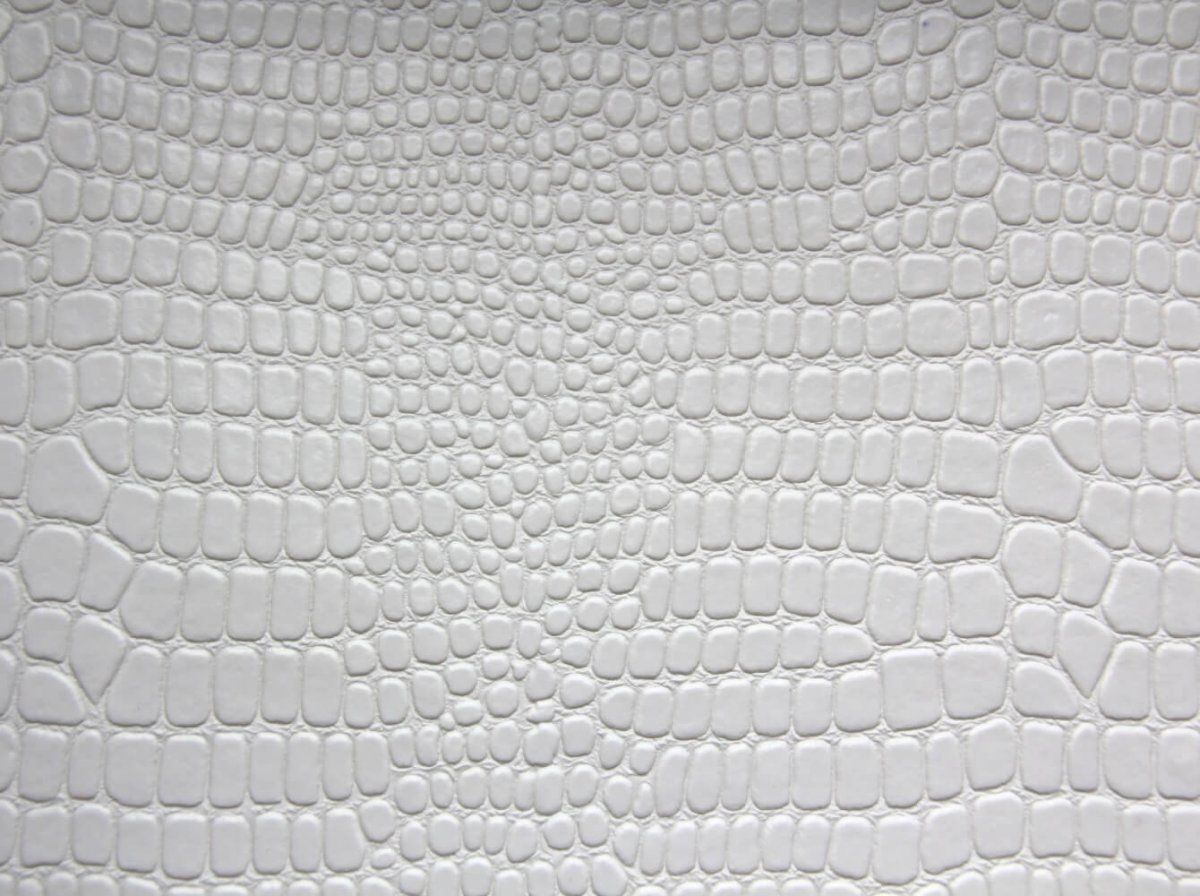 Голубая кожа крокодила