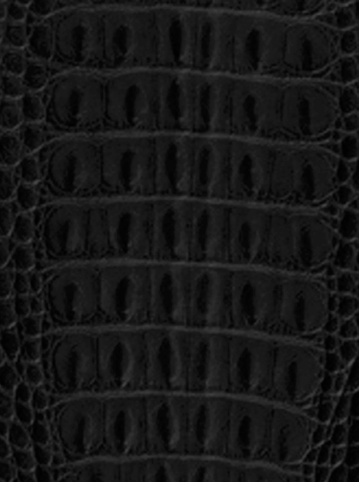 Красная кожа аллигатора