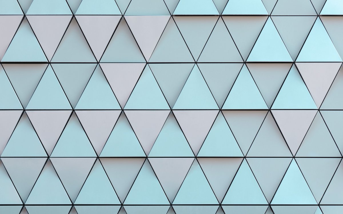 Стена из треугольников