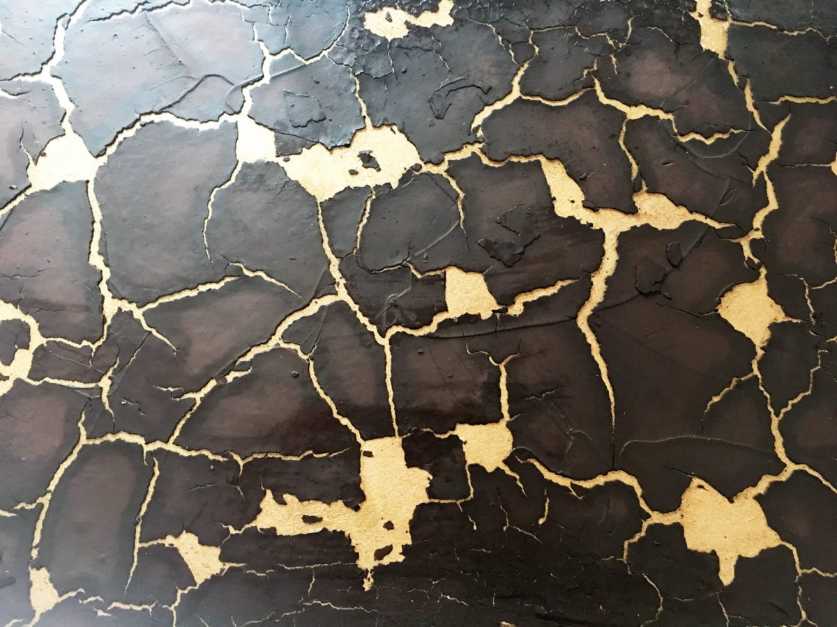 Черный кракелюр
