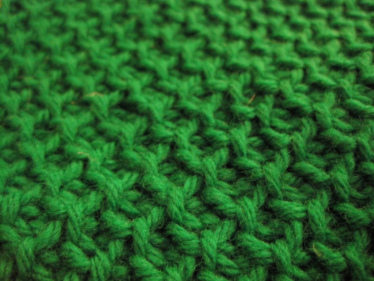 Вязаное полотно зеленое