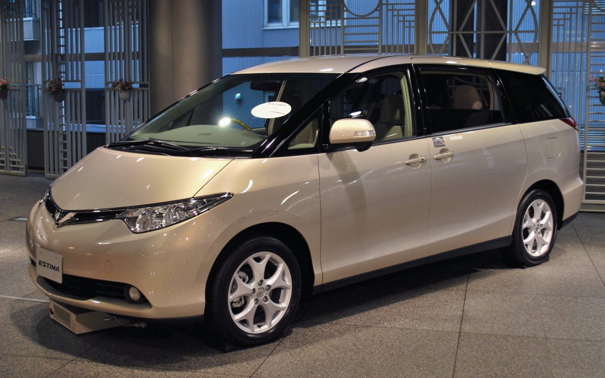 toyota estima hybrid