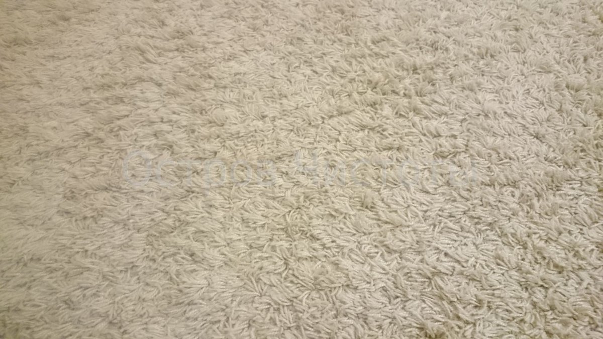 Ковер белый