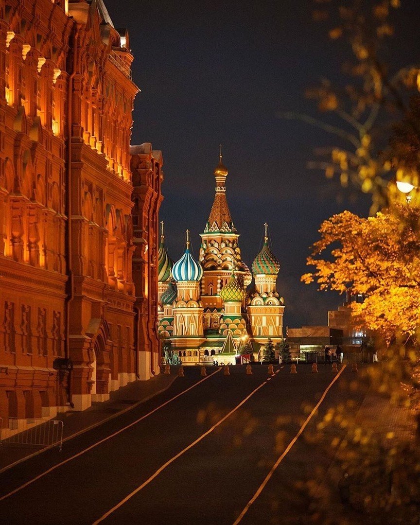 Города россии вечером
