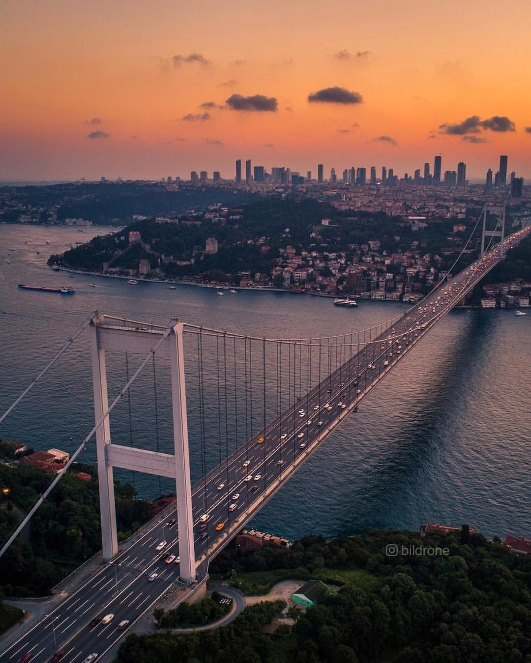 Стамбул мост через. Турция мост Босфор. Мост Босфора в Стамбуле. Пролив Босфор мост. Босфорский мост мосты Турции.