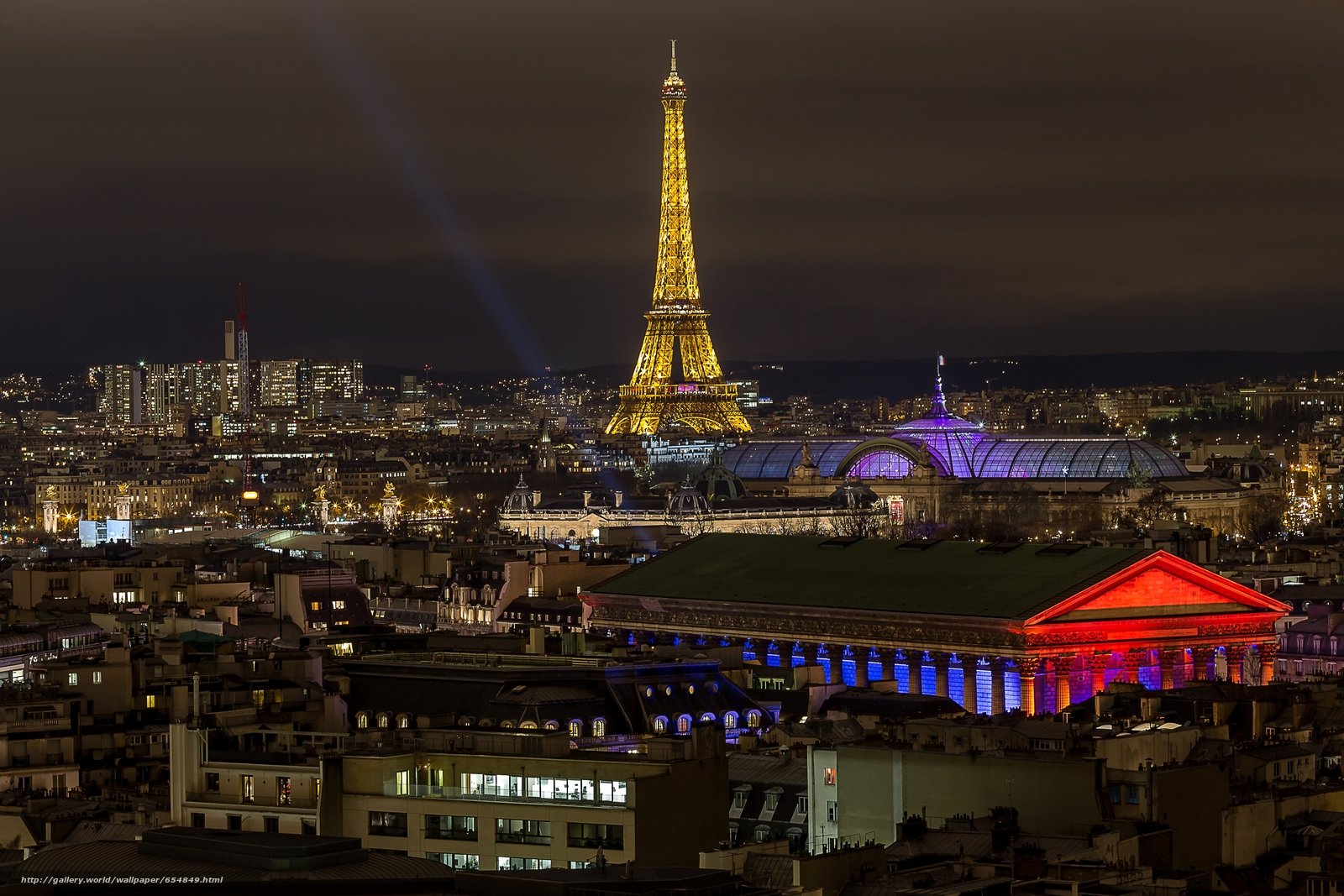 Вид на париж с эйфелевой башни. Эйфелева башня в Париже. Франция Эйфелева башня ночью. Париж вид на Эйфелеву башню ночью. Париж Эйфелева Париж башня ночью.