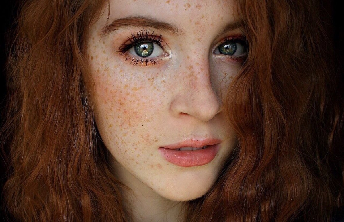Веснушки на смуглой коже