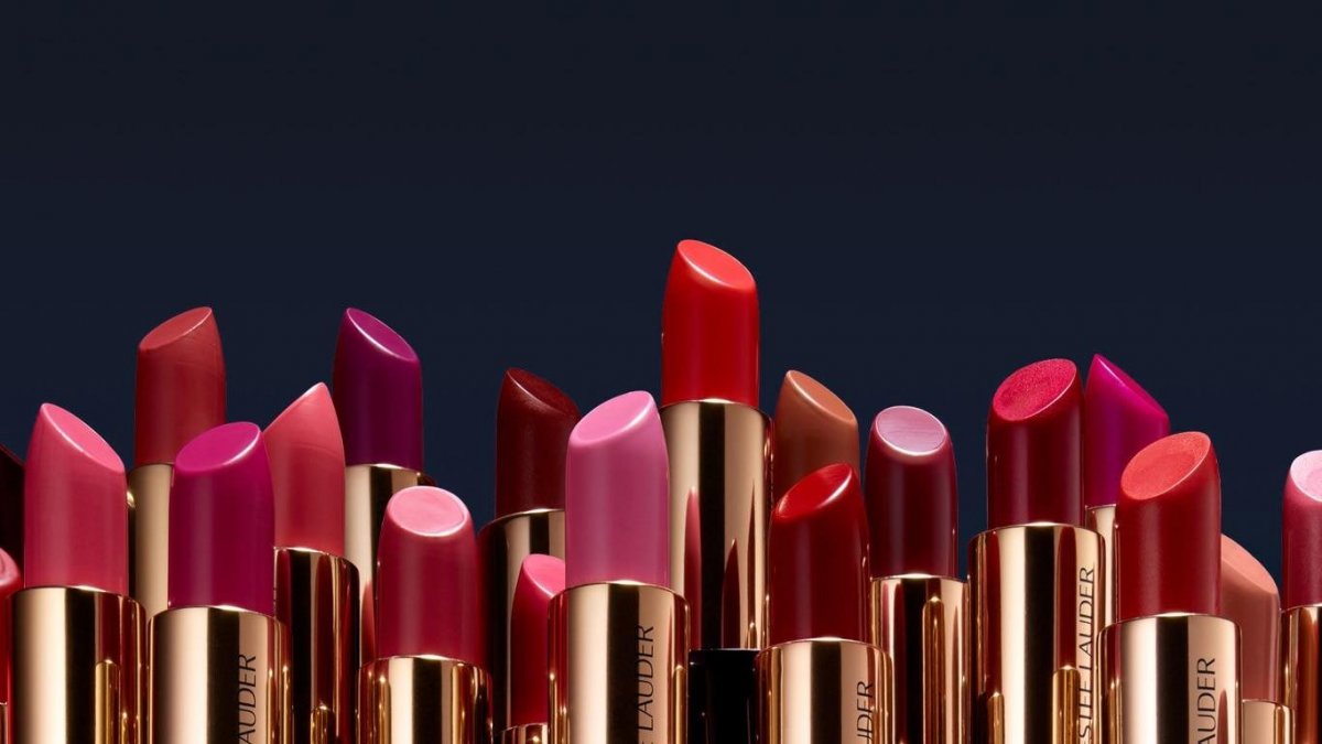 Фон губная помада