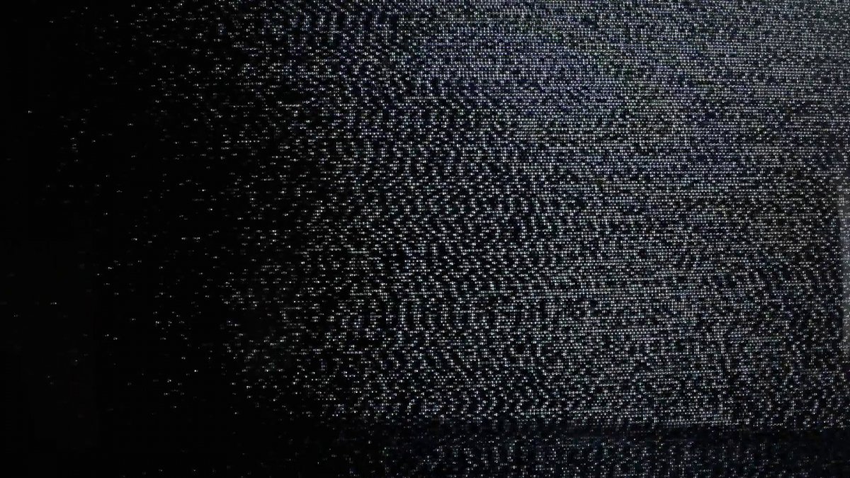 Разбитый экран телевизора