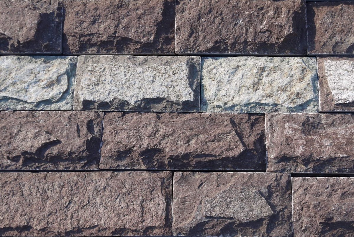 Кирпичная стена