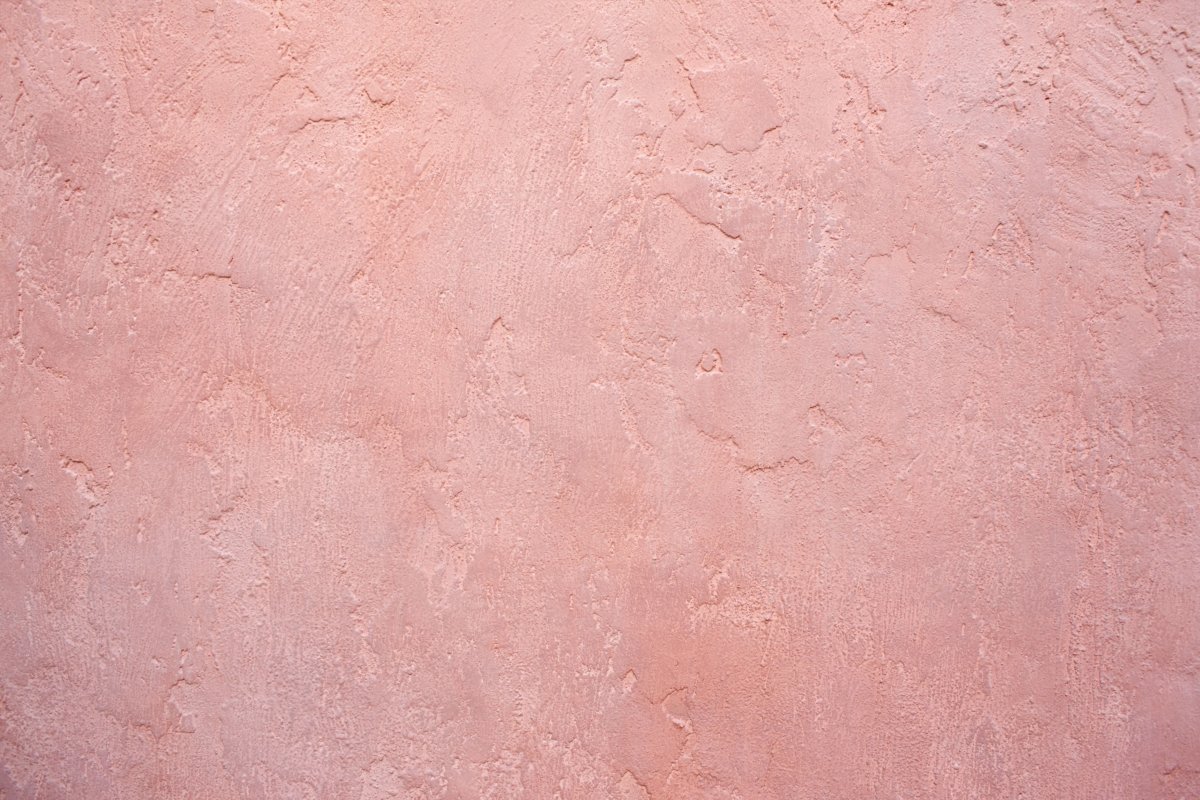 Розовая штукатурка