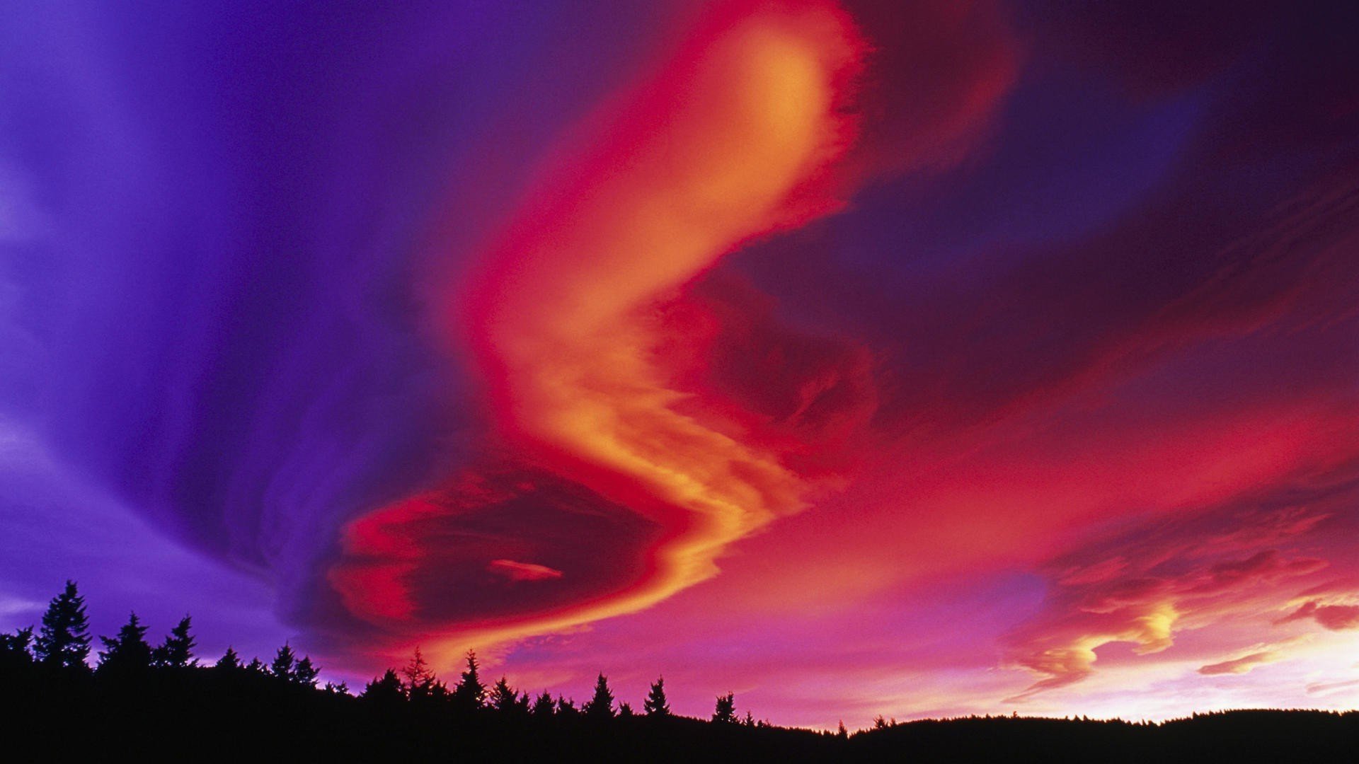 Красный явления природы. Огненная Радуга в Айдахо. Явления природы. Красивые природные явления. Странные явления природы.