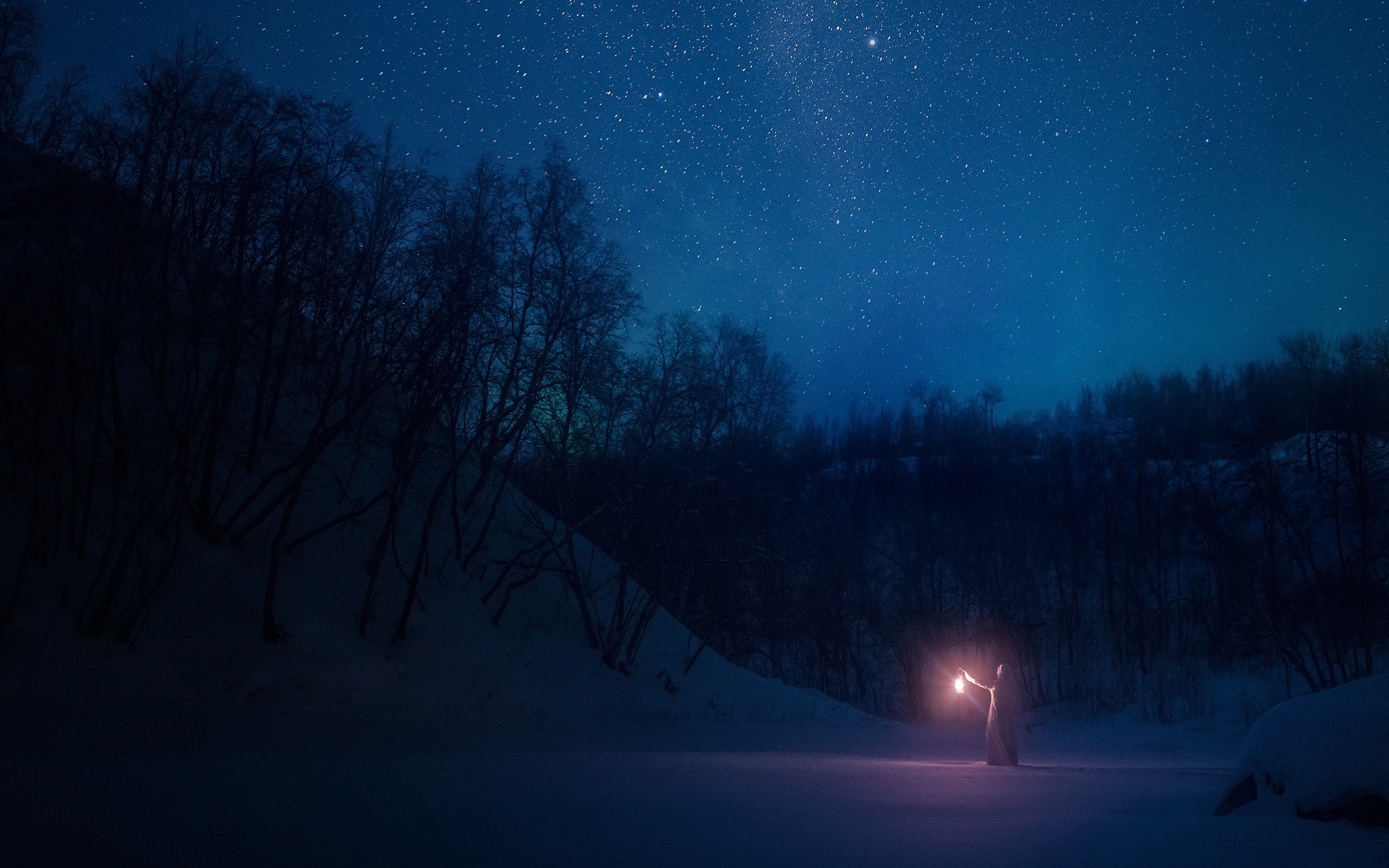 Сугробы вечером. Зима ночь. Снежная ночь. Зимнее ночное небо. «Ночь в лесу».