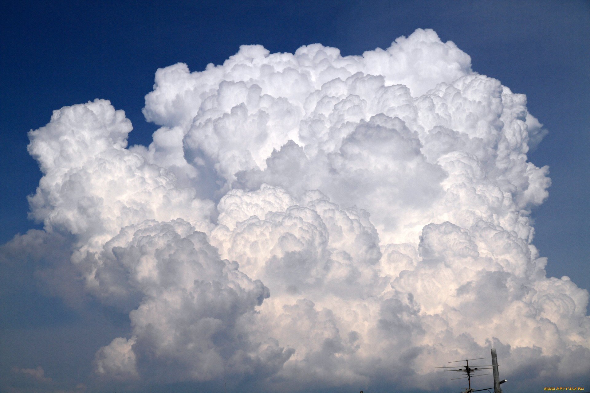 Big clouds. Башенкообразные Кучевые облака. Облака Кучевые пушистые. Красивые облака.