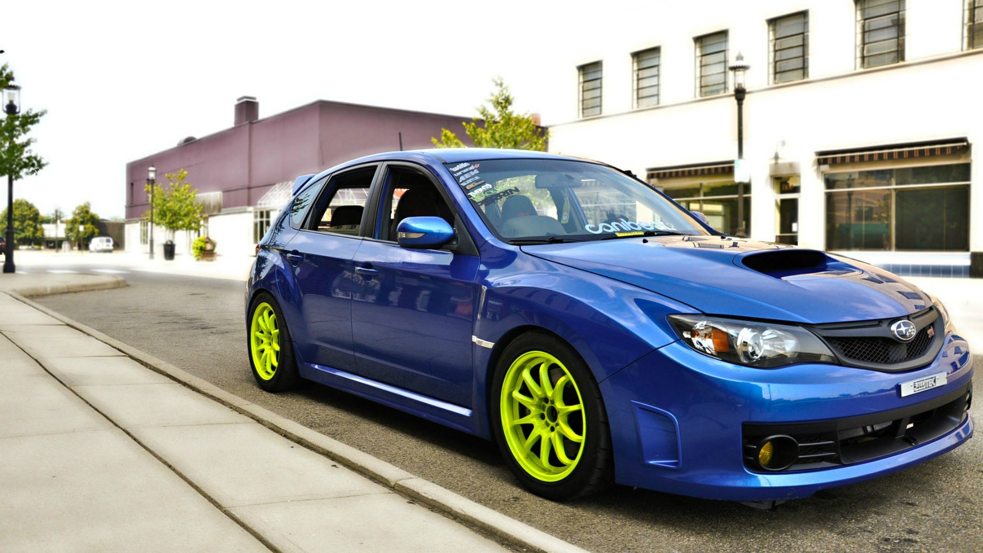 Subaru Impreza синяя