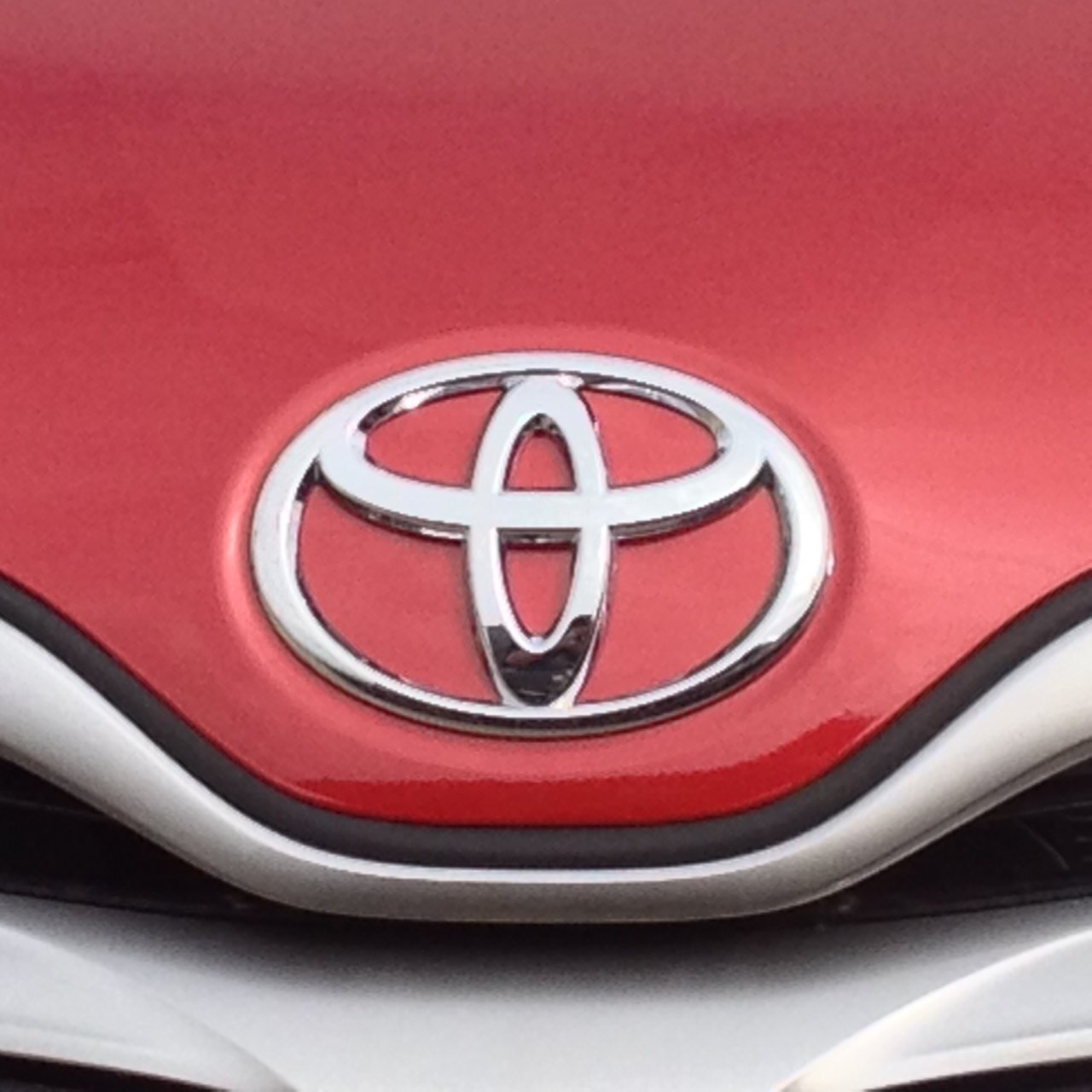 Знак тойоты машины. Toyota Emblem. Toyota logotype. Фирменные знаки Тойота. Тойота символ.