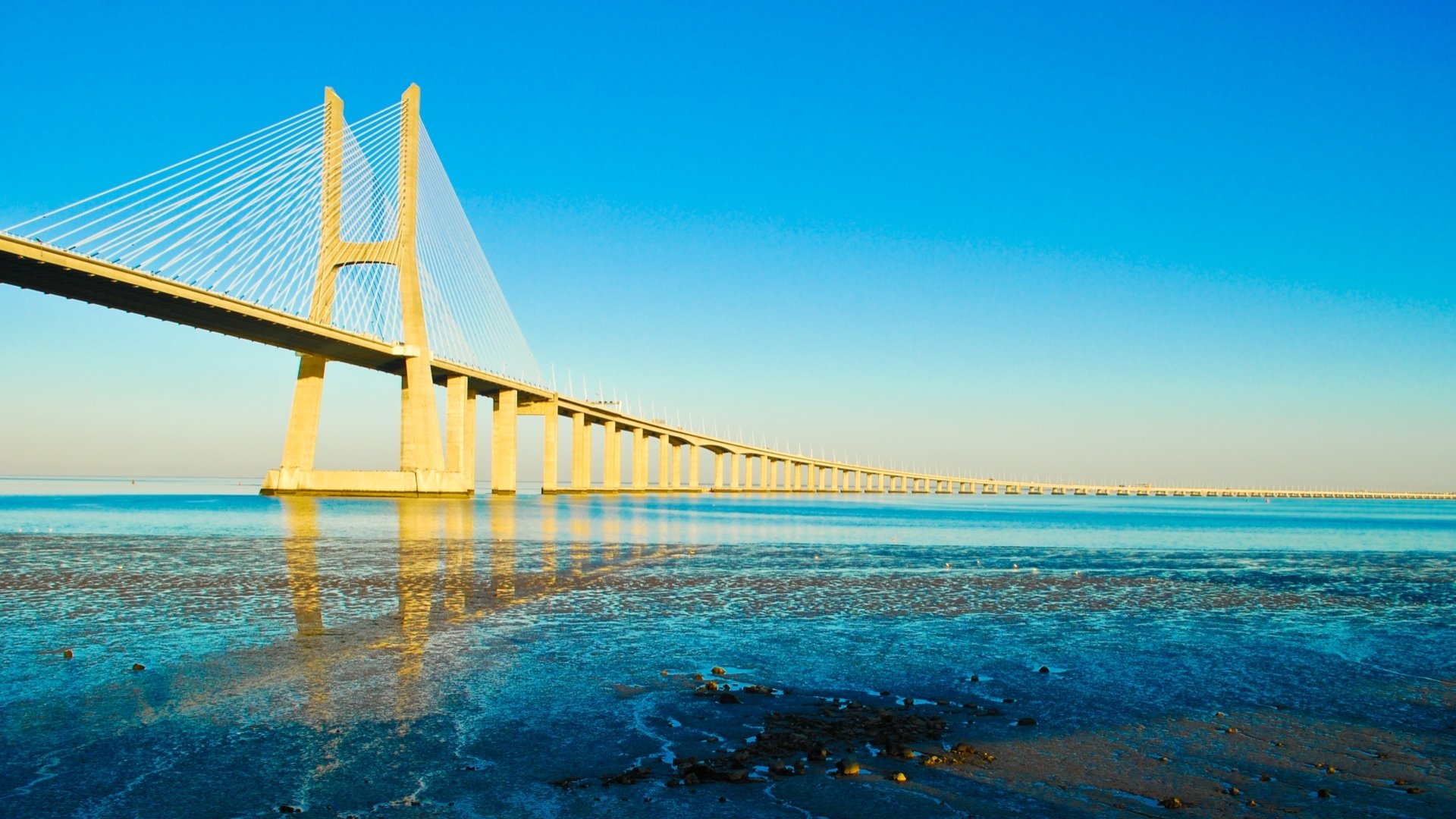 Мост ВАСКО да Гама Португалия