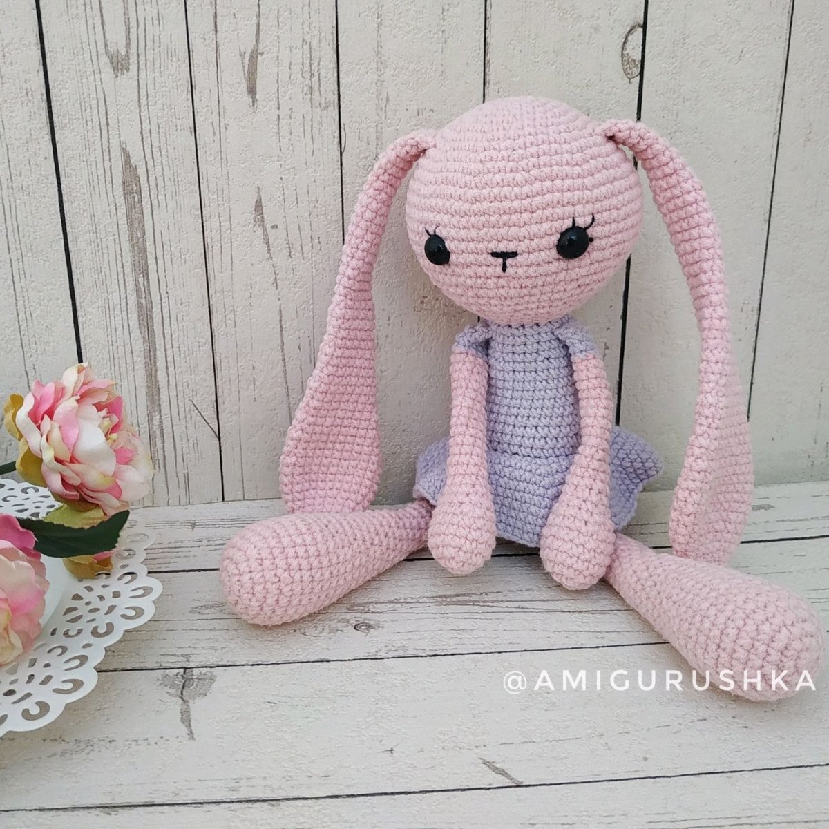 Кролик вязаный крючком амигуруми