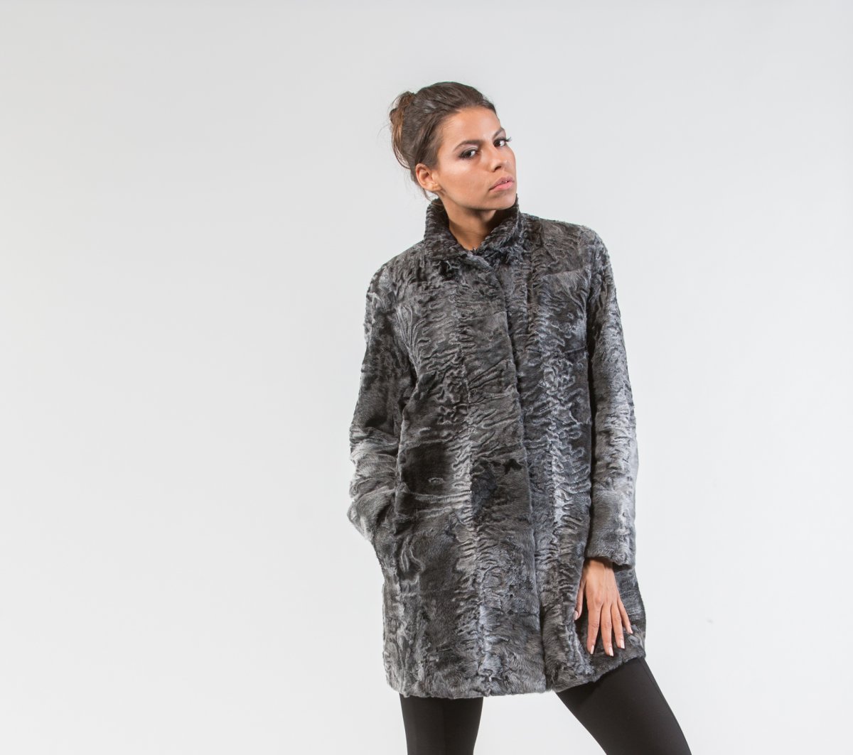 Мех ягненка астраган