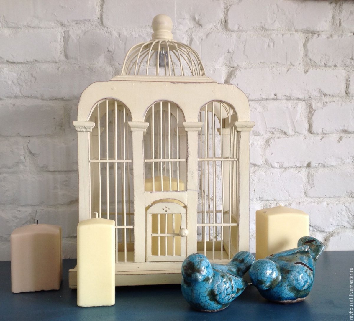 Красивая клетка для птиц