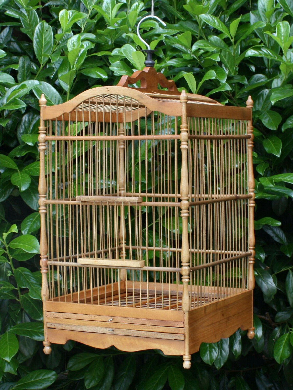 Декоративная клетка в стиле шебби Шик