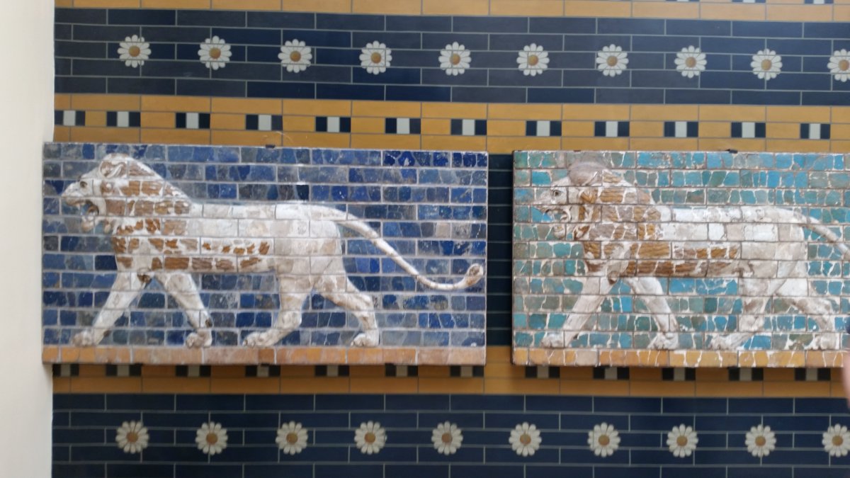 Ворота Иштар в Вавилоне Лев