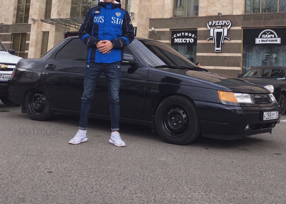 Оперские машины с пацанами