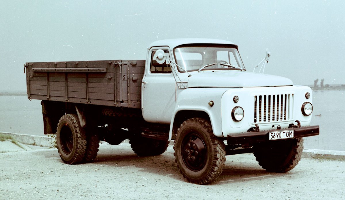 Грузовик ГАЗ 53-12