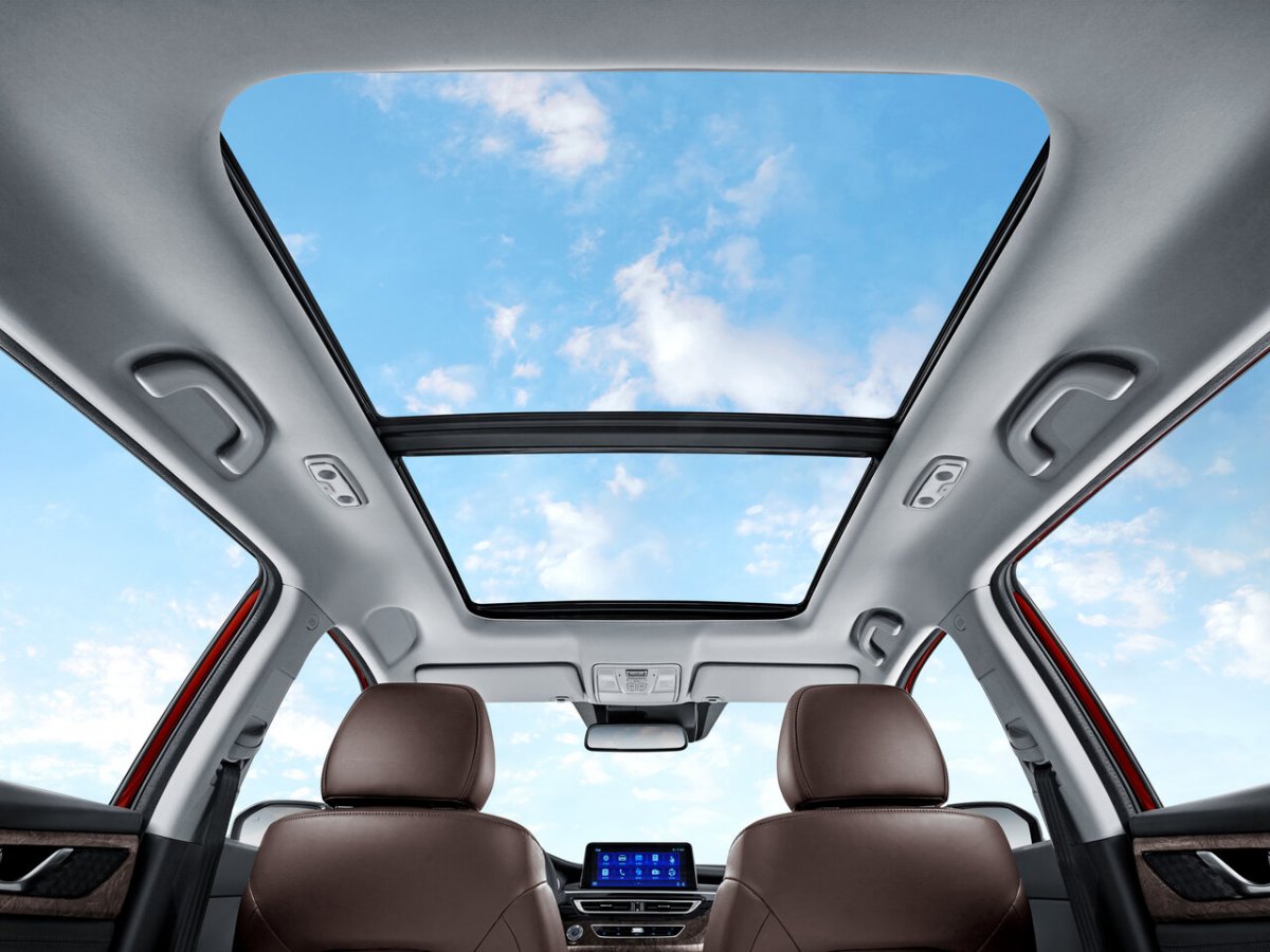 Volkswagen Tiguan 2017 панорамная крыша