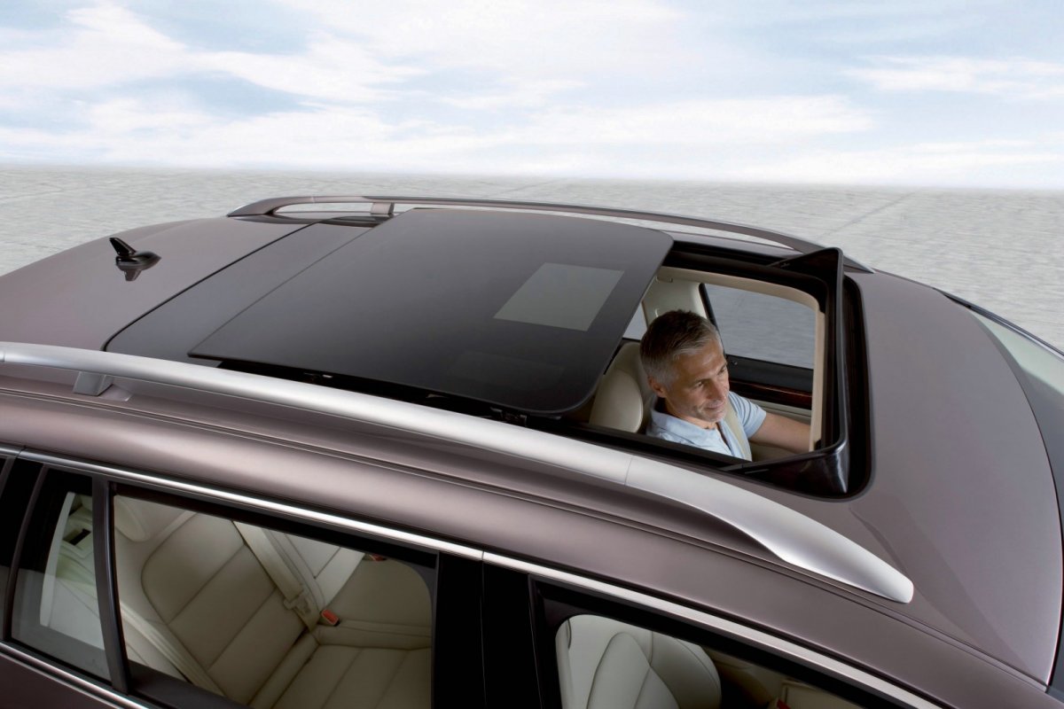 Infiniti qx50 панорамная крыша