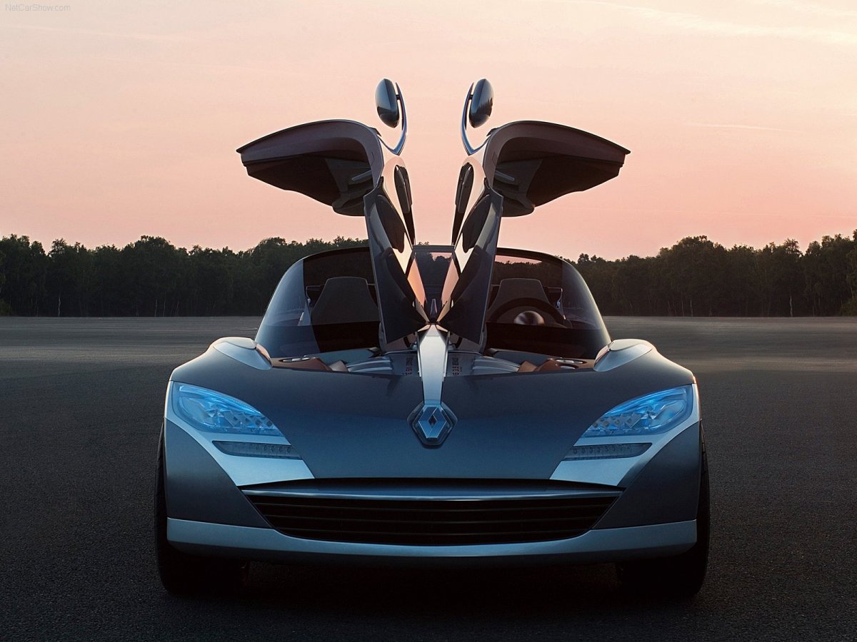 Логотип лошади с крыльями