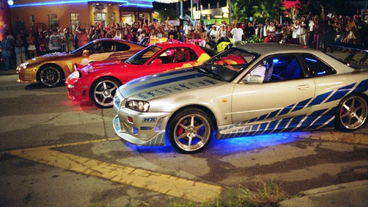 Nissan Skyline пол Уокер