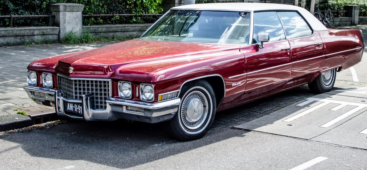 Cadillac sedan 1971