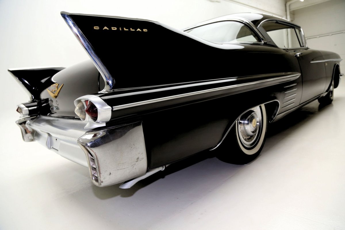 Cadillac Deville 1958 Black