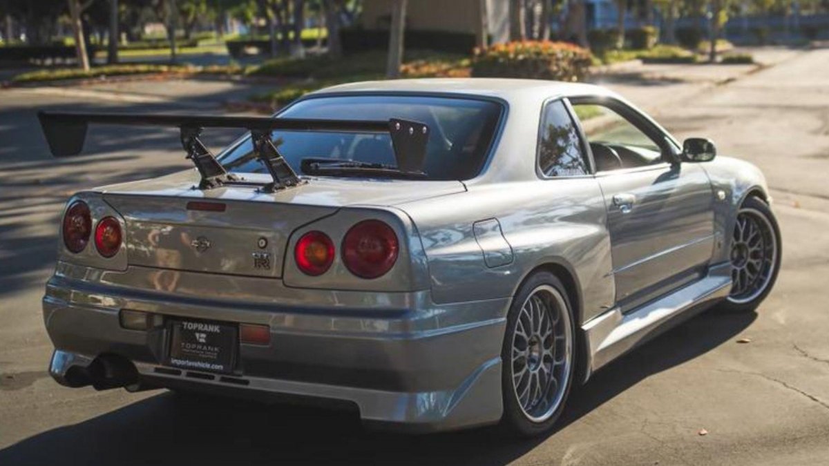 Nissan GTR r34