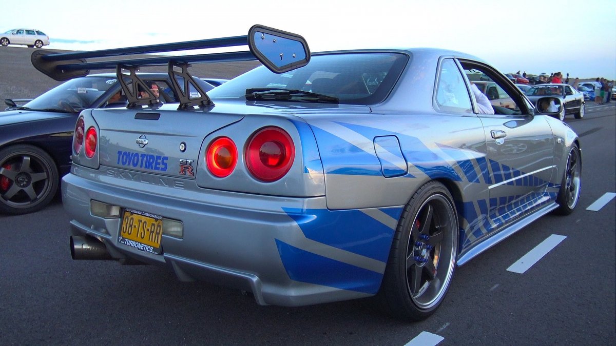 Nissan Skyline GTR r34 Форсаж