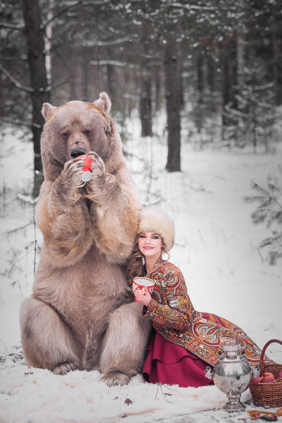 Фотосессия с живым медведем